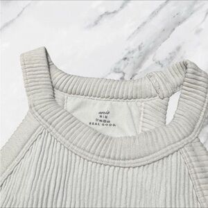 Aerie Ribbed Sleeveless Top bra in Light beige off white size m